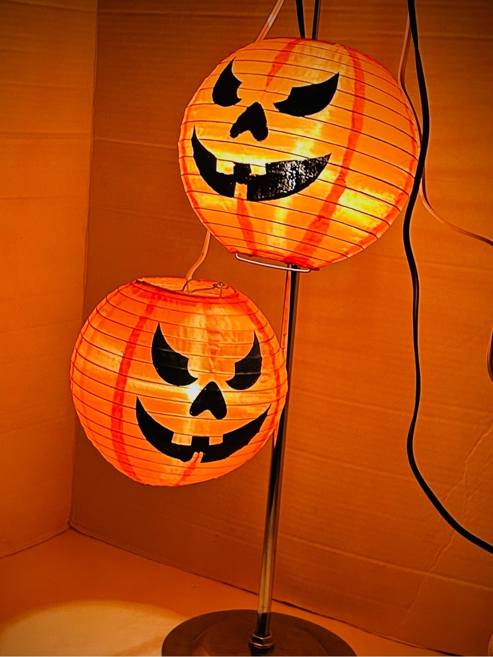 Vintage Hanging Halloween Lighted Fabric Pumpkin Jack-o'-lanterns 7x7 - Picture 9 of 9